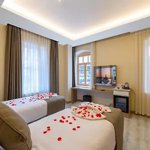 Brako 3*, Estambul Turquía